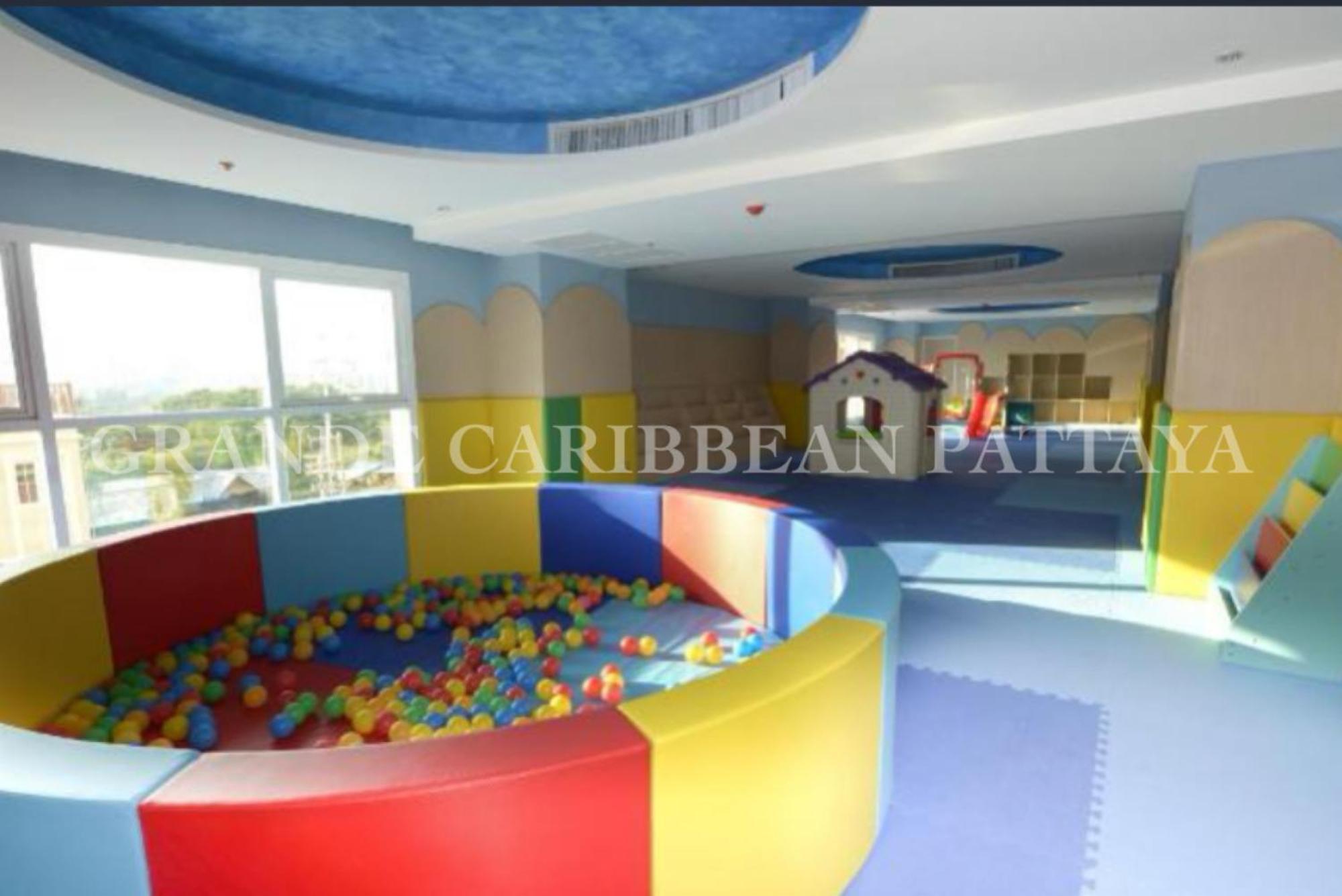 Grande Caribbean Pattaya Hotel Buitenkant foto