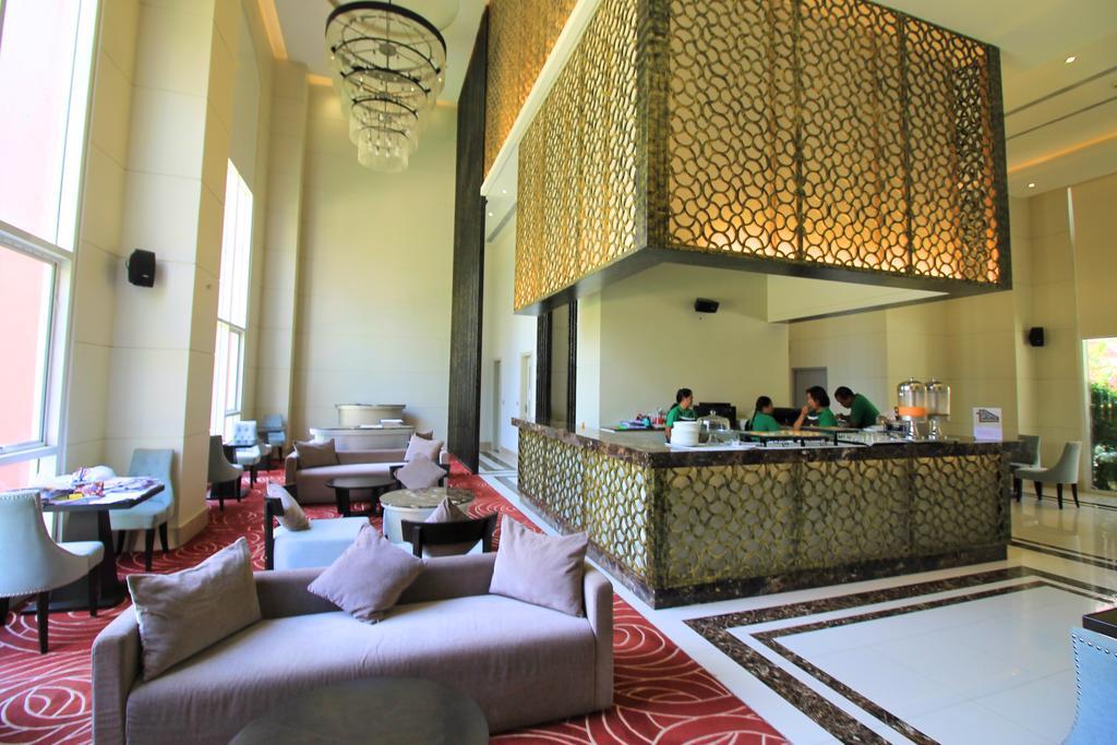 Grande Caribbean Pattaya Hotel Buitenkant foto