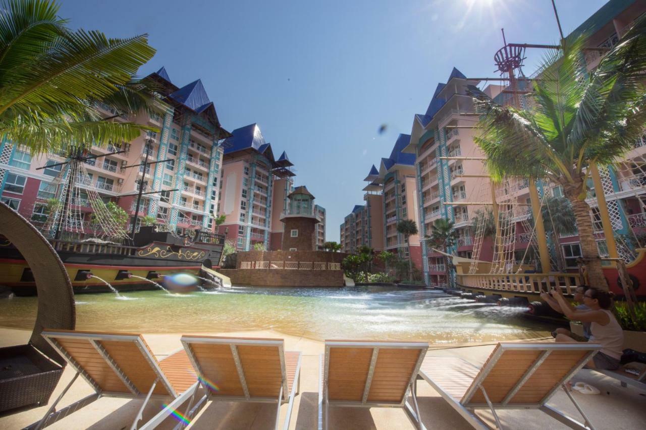 Grande Caribbean Pattaya Hotel Buitenkant foto