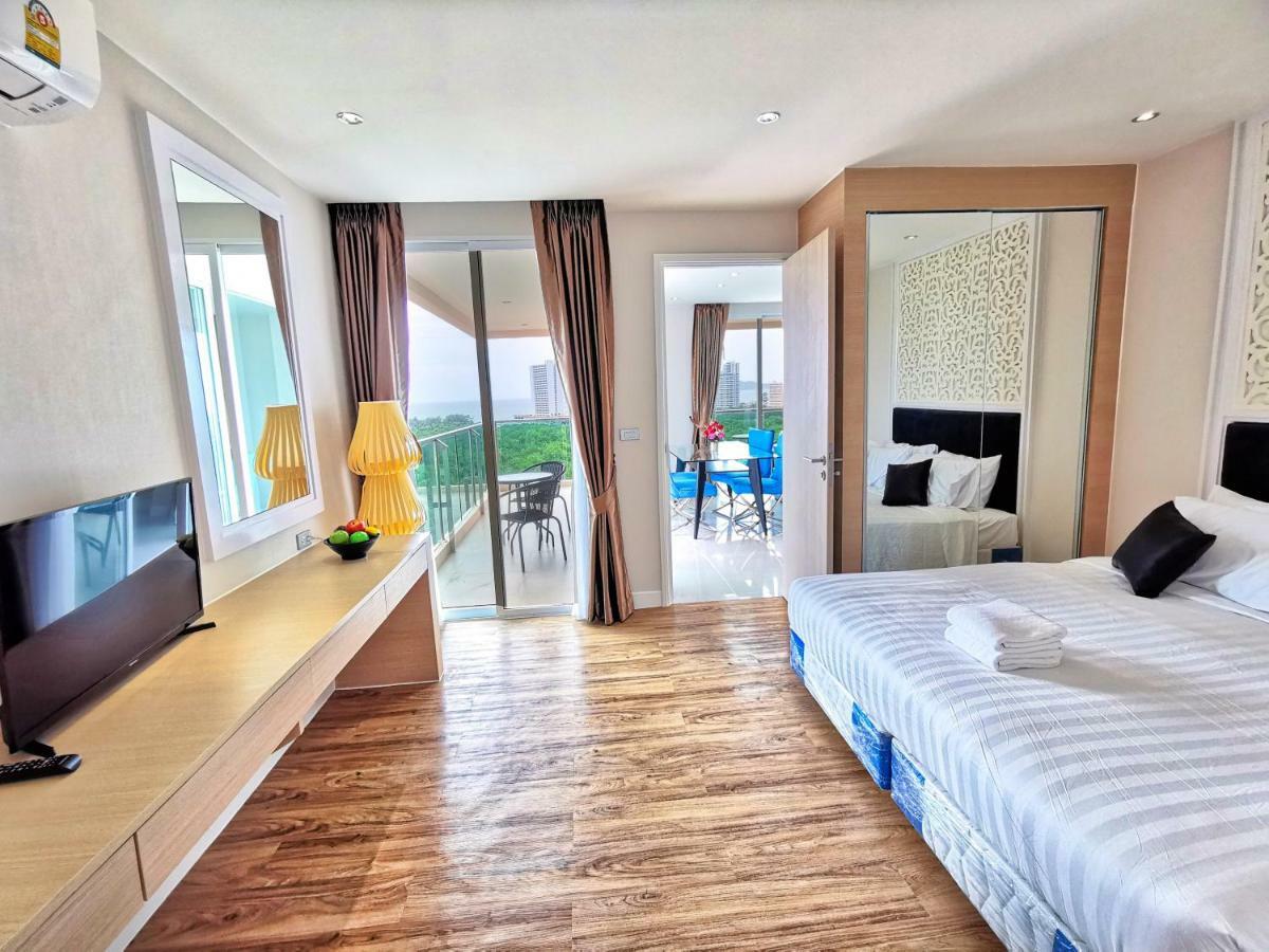 Grande Caribbean Pattaya Hotel Buitenkant foto